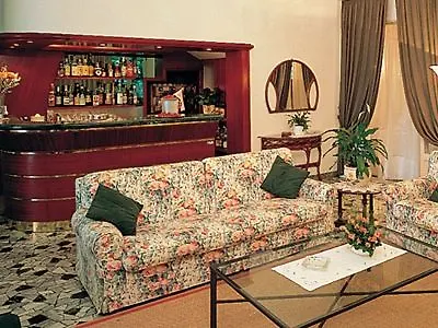Astor Victoria Отель 3*