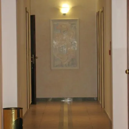 Astor Victoria Отель